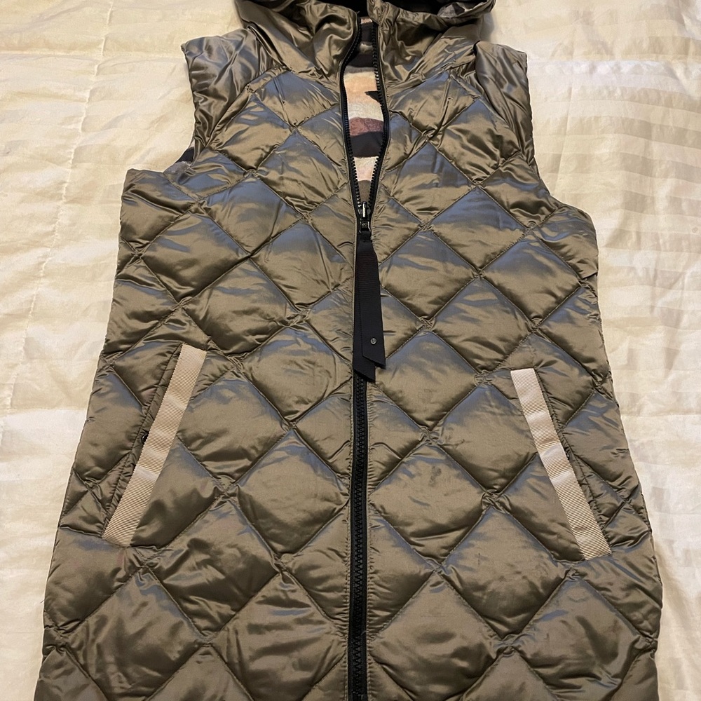 Lululemon Reversible Puffer Vest